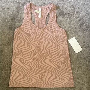 NWT Athleta Women's Pink/Mauve Swirl Tank Top